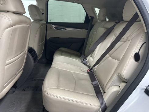 Used 2017 Cadillac XT5 Luxury w/ Driver Awareness Package image 22