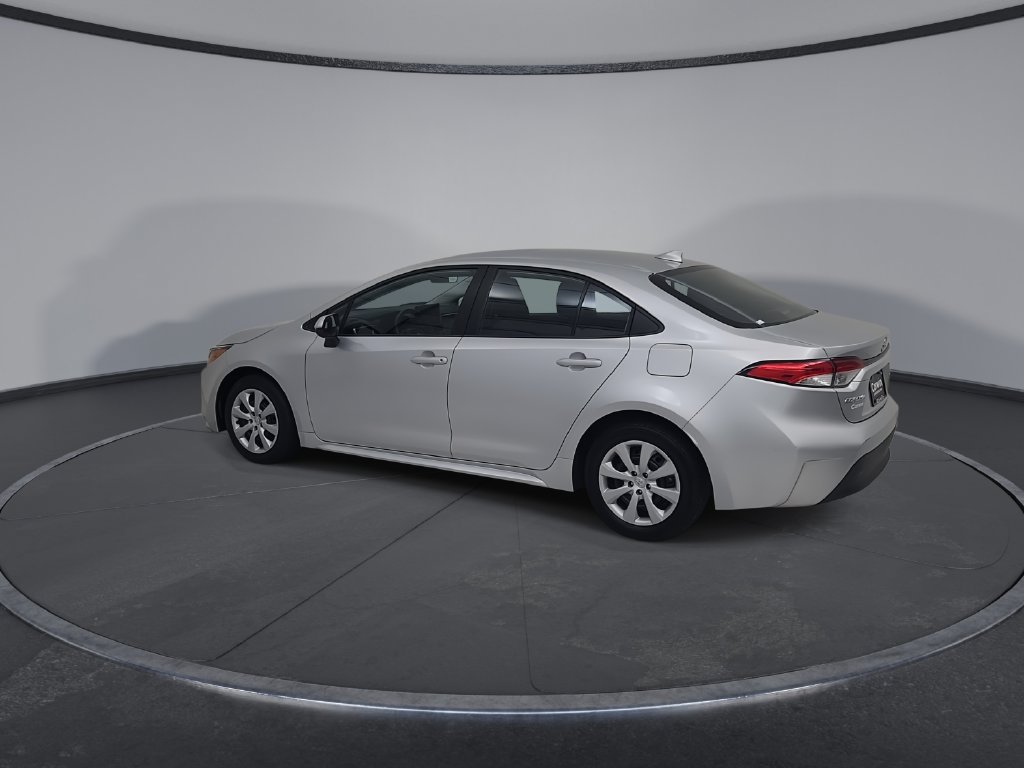 Used 2025 Toyota Corolla LE FWD image 10