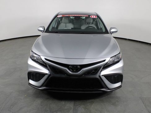 Used 2023 Toyota Camry SE FWD image 12