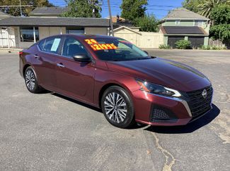 Used 2024 Nissan Altima 2.5 SV FWD video 1
