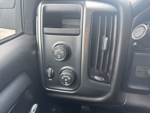 Used 2015 Chevrolet Silverado 1500 LT image 34