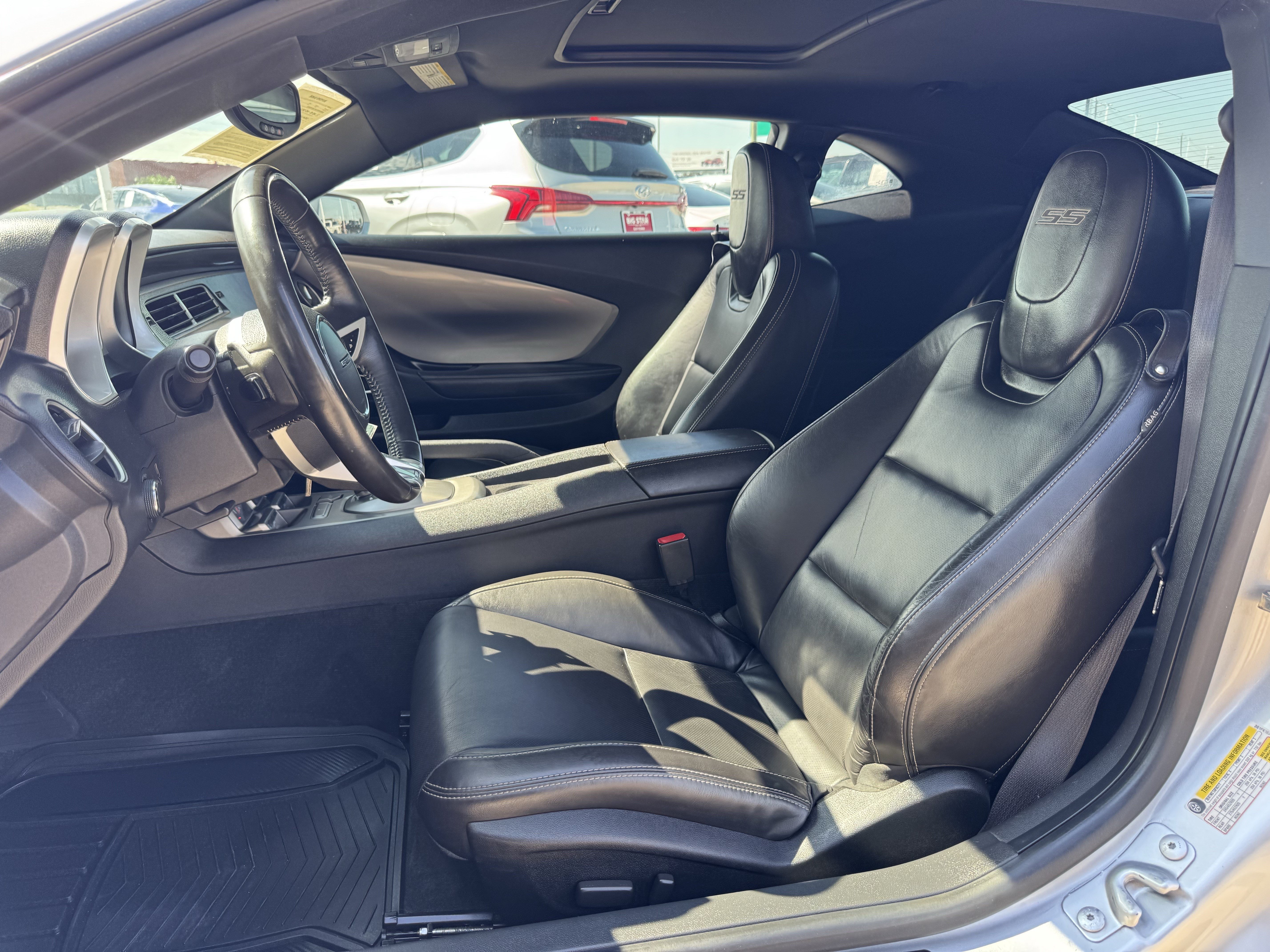 Used 2010 Chevrolet Camaro SS w/ RS Package RWD image 18