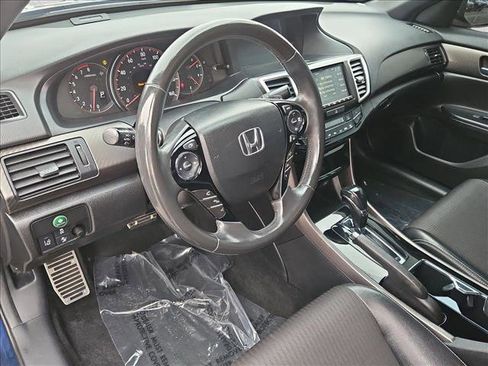 Used 2016 Honda Accord Sport image 10