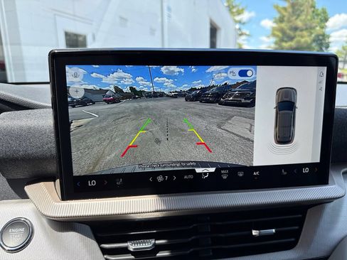 New 2026 Ford Explorer Active AWD/4WD image 7
