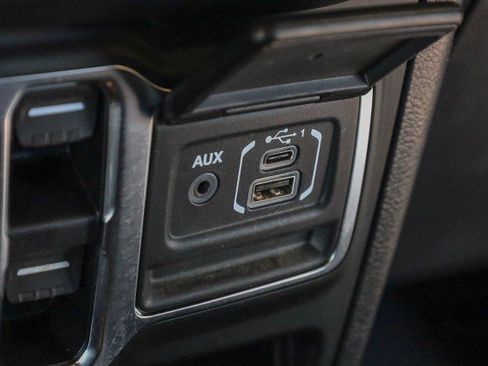 Used 2021 Jeep Gladiator Overland w/ Popular Equipment Package image 24