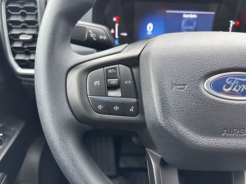 Used 2025 Ford Ranger XL image 13