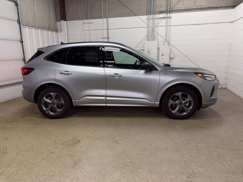 Certified 2023 Ford Escape ST-Line w/ Tech Pack #1 image 6