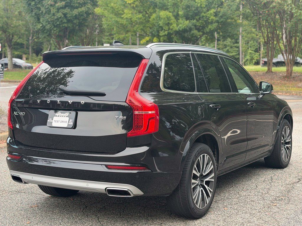 Used 2020 Volvo XC90 T5 Momentum AWD/4WD image 5