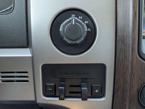 Used 2013 Ford F150 Lariat w/ Luxury Equipment Group image 27