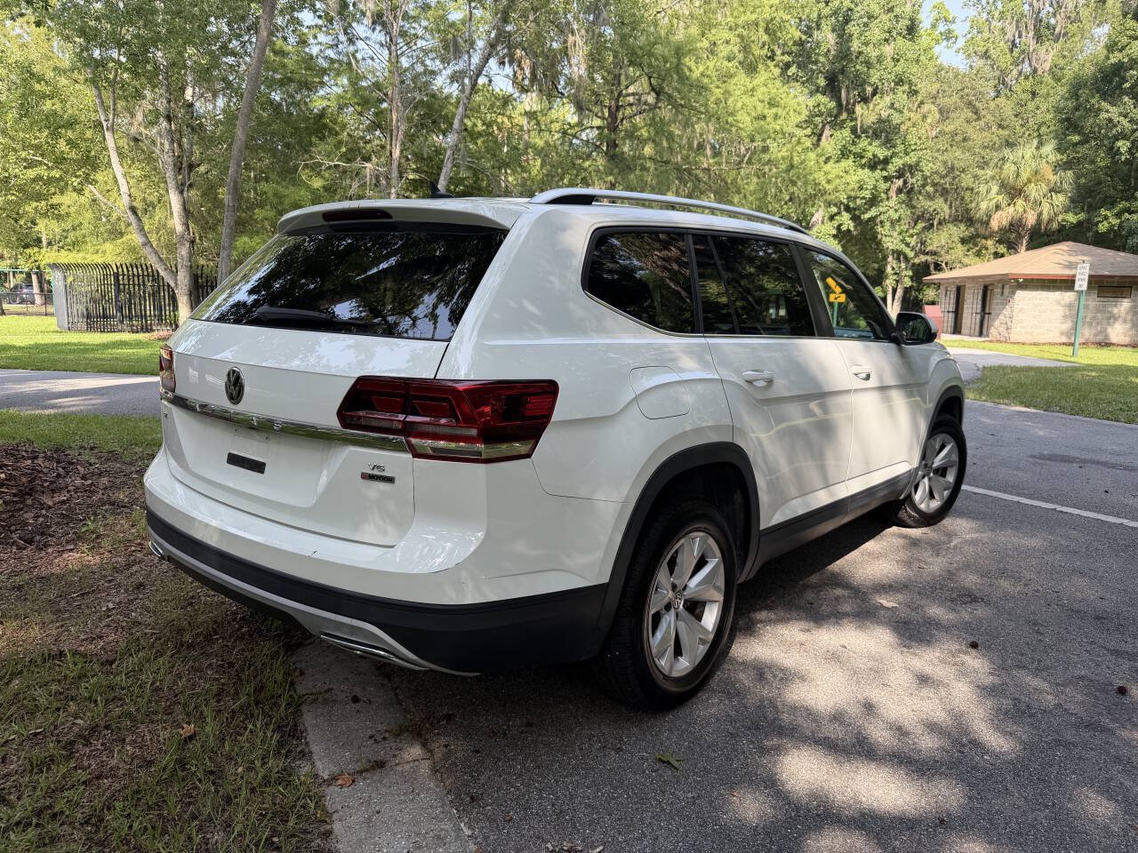 Used 2018 Volkswagen Atlas SE AWD/4WD image 4