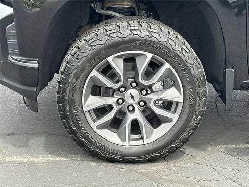 Used 2020 Chevrolet Silverado 1500 RST AWD/4WD image 32