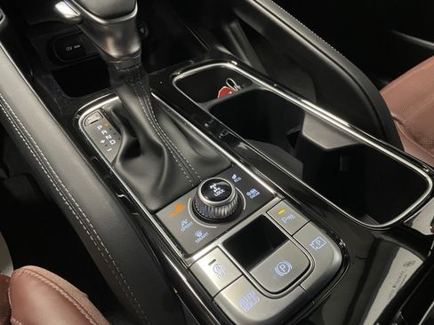 Used 2024 Kia Telluride SX Prestige image 16