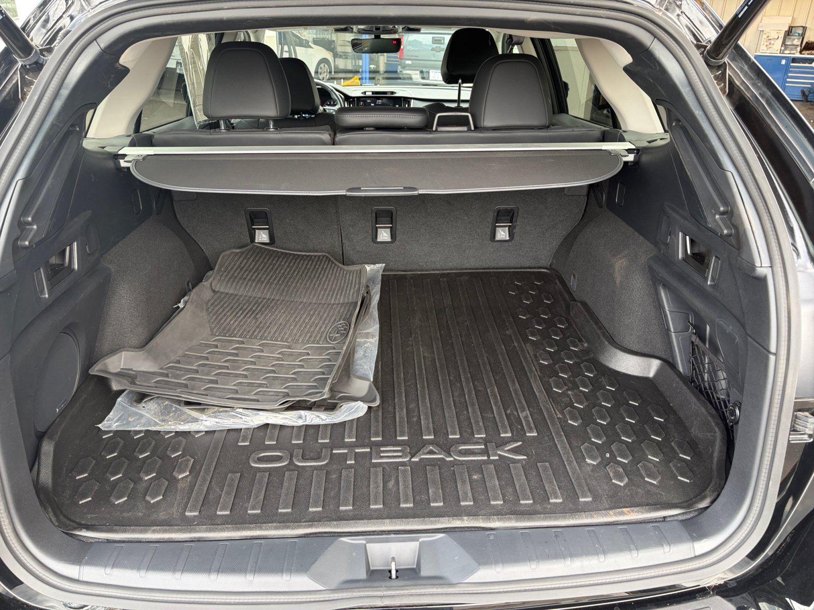 Certified 2025 Subaru Outback Limited AWD/4WD image 28