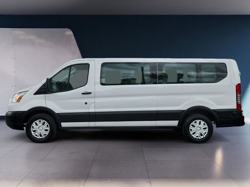 Used 2019 Ford Transit 350 XLT image 2