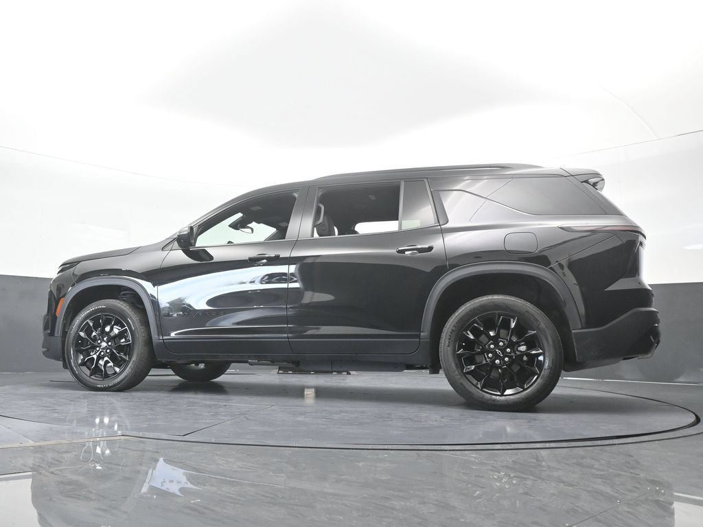 Used 2024 Chevrolet Traverse LT w/ Midnight/Sport Edition FWD image 65