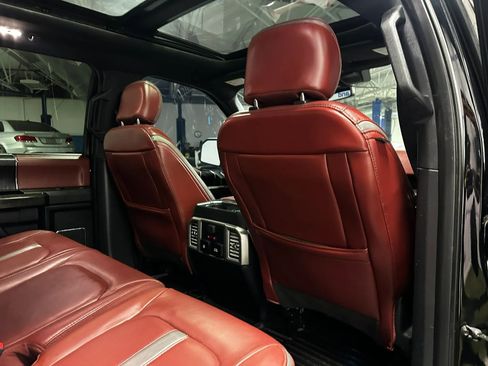 Used 2018 Ford F150 Platinum w/ Equipment Group 701A Luxury AWD/4WD image 18