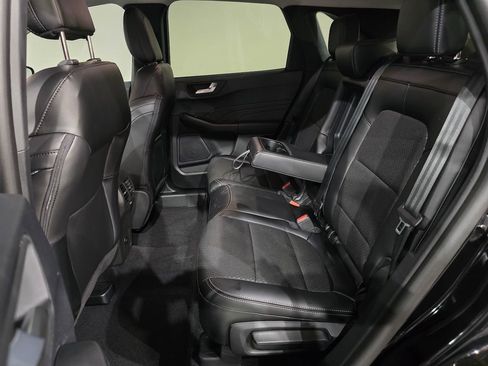 New 2026 Ford Escape SE FWD image 31
