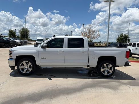 Used 2018 Chevrolet Silverado 1500 LT w/ Texas Edition RWD image 6