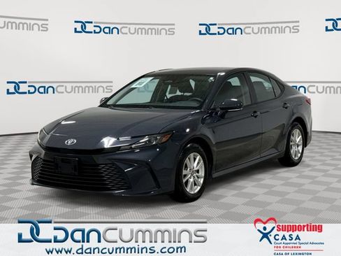Used 2025 Toyota Camry LE FWD image 1