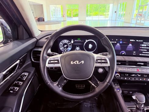 Used 2023 Kia Telluride SX Prestige AWD/4WD image 23