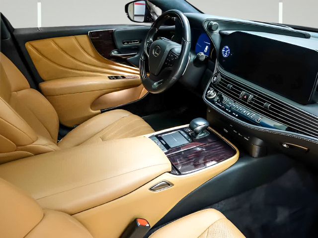 Used 2021 Lexus LS 500 AWD w/ Interior Upgrade Package image 27