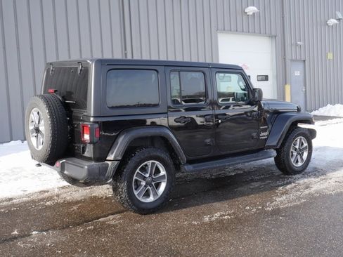 Used 2020 Jeep Wrangler Unlimited Sahara image 10