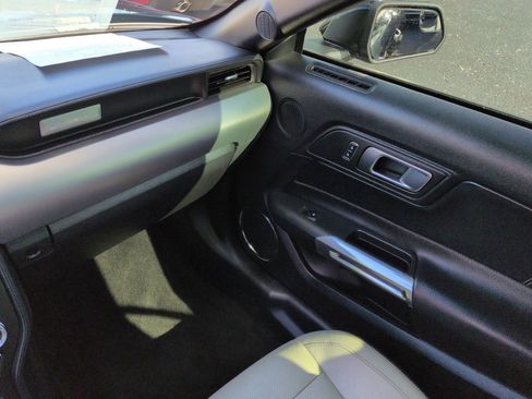 Used 2018 Ford Mustang Premium RWD image 16