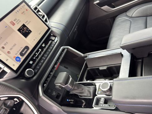 Used 2025 Toyota Sequoia Platinum image 20