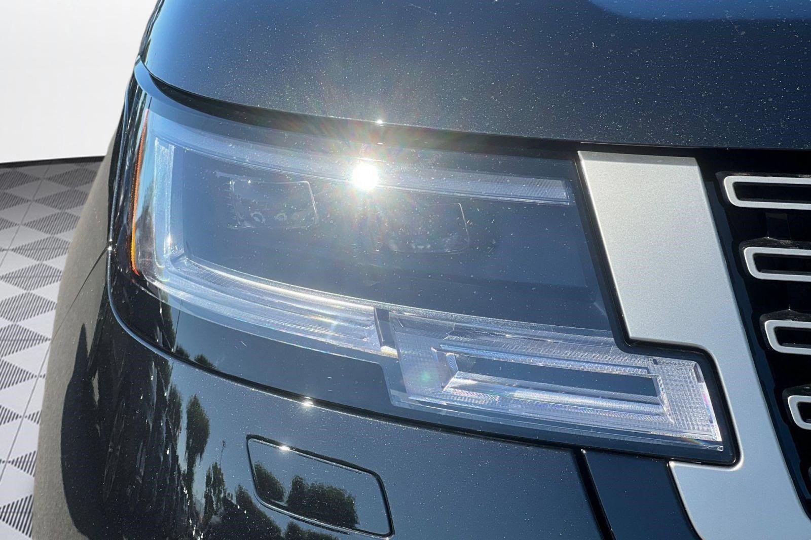 New 2026 Land Rover Range Rover SE AWD/4WD image 9