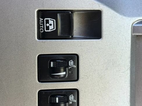 Used 2012 Toyota 4Runner Limited RWD image 38