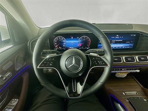 New 2026 Mercedes-Benz GLE 450 4MATIC image 11