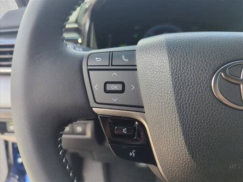 Used 2026 Toyota Camry SE FWD image 15