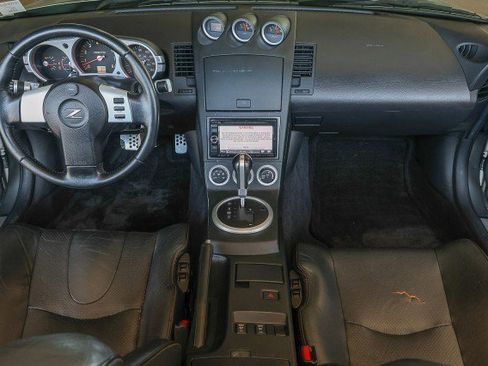 Used 2004 Nissan 350Z Touring RWD image 29