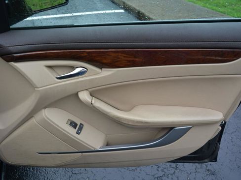 Used 2011 Cadillac CTS Luxury AWD/4WD image 16