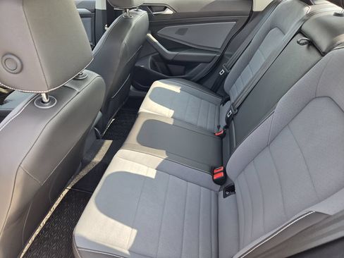 New 2026 Volkswagen Jetta SE FWD image 24