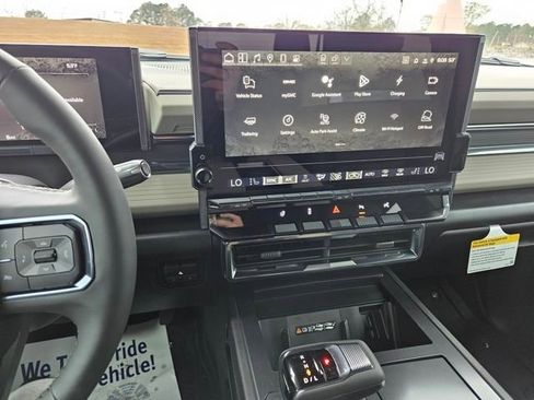 New 2026 GMC Hummer EV 4x4 Crew Cab image 17