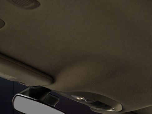 Used 2023 Chrysler Voyager LX FWD image 20