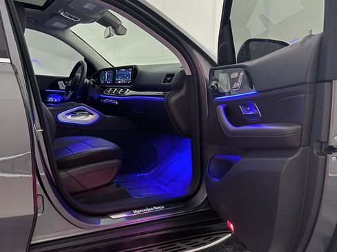 Used 2020 Mercedes-Benz GLE 350 4MATIC w/ Premium Package image 24