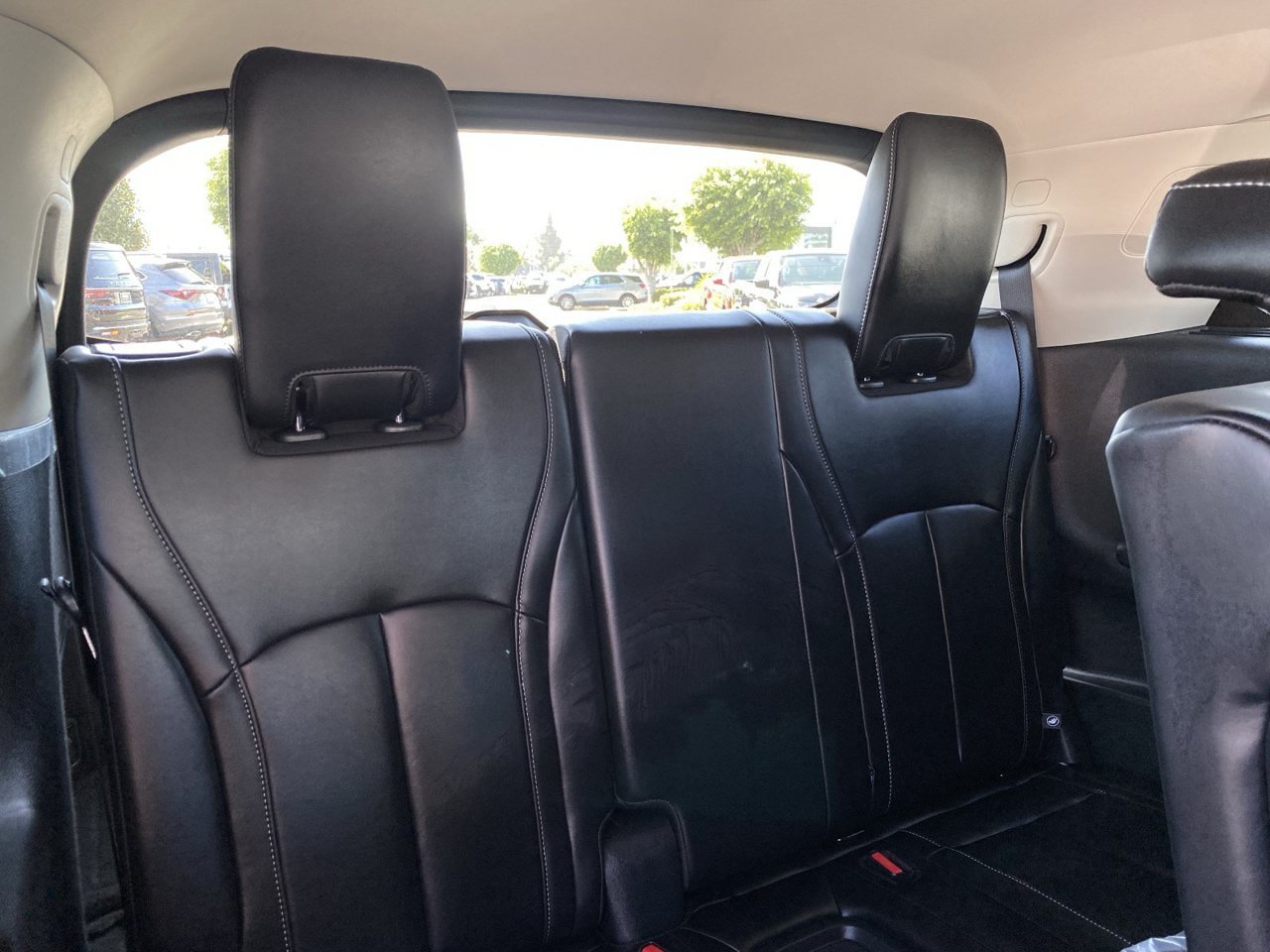 Certified 2027 INFINITI QX60 Luxe w/ Cargo Package FWD image 13