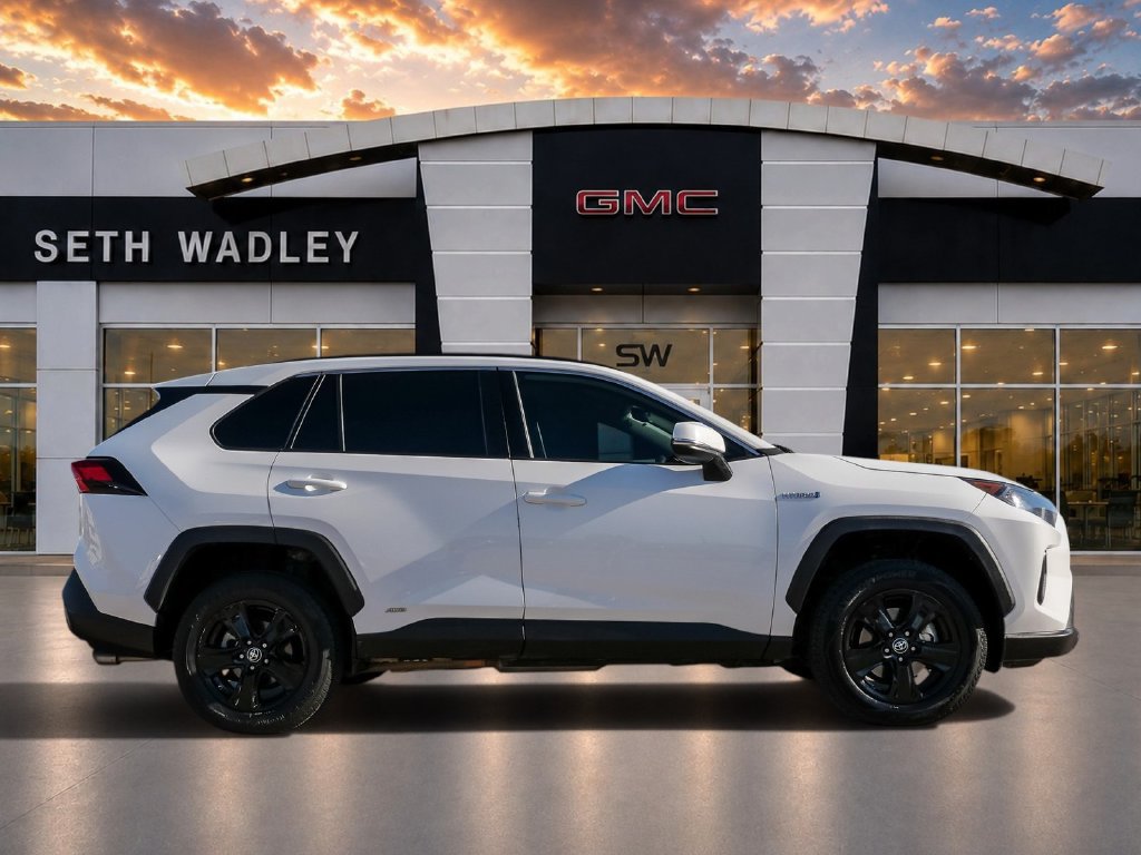 Used 2019 Toyota RAV4 LE AWD/4WD image 8