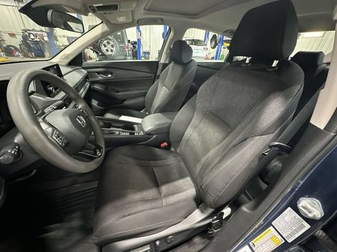 Used 2023 Honda Accord EX image 17