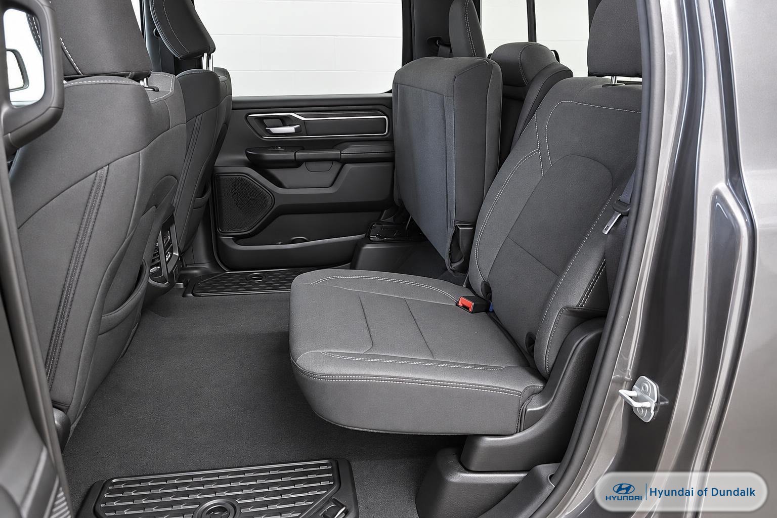 Used 2022 RAM 1500 Big Horn AWD/4WD image 9