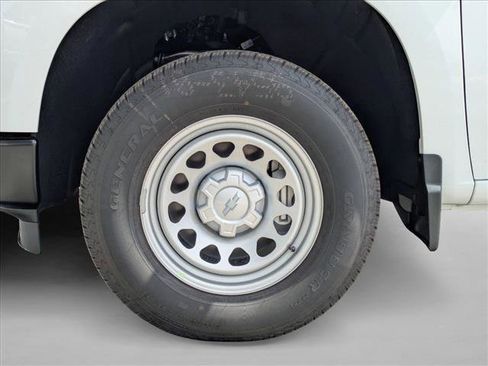 New 2026 Chevrolet Silverado 1500 W/T image 9