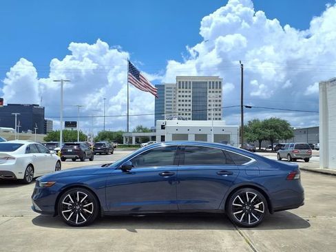 Used 2024 Honda Accord Touring image 24