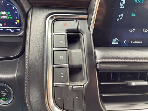 Used 2023 Chevrolet Suburban High Country w/ Advanced Technology Package AWD/4WD image 37