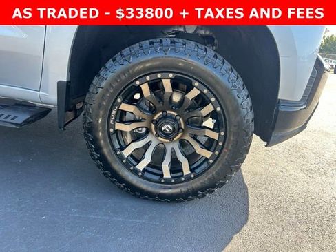 Used 2020 Chevrolet Silverado 1500 LT Trail Boss w/ LPO, Dark Essentials Package image 8