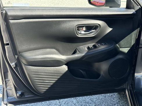 Used 2026 Honda HR-V LX image 14