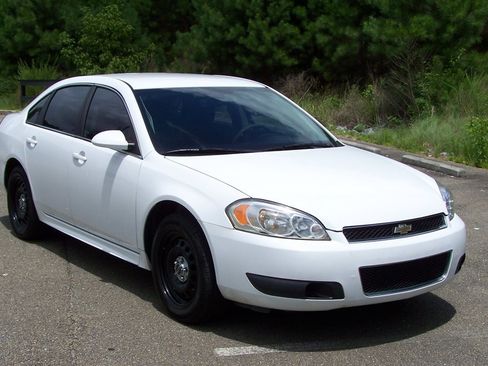Used 2014 Chevrolet Impala Police FWD image 1