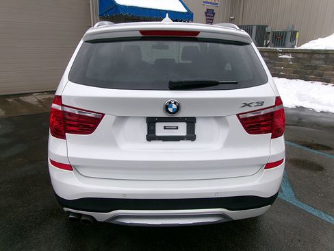 Used 2017 BMW X3 xDrive28i image 4