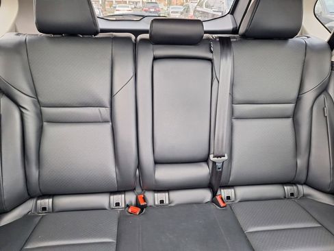 Used 2024 Nissan Rogue SV w/ SV Premium Package image 29